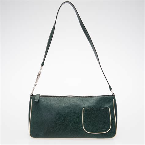 prada axelväska